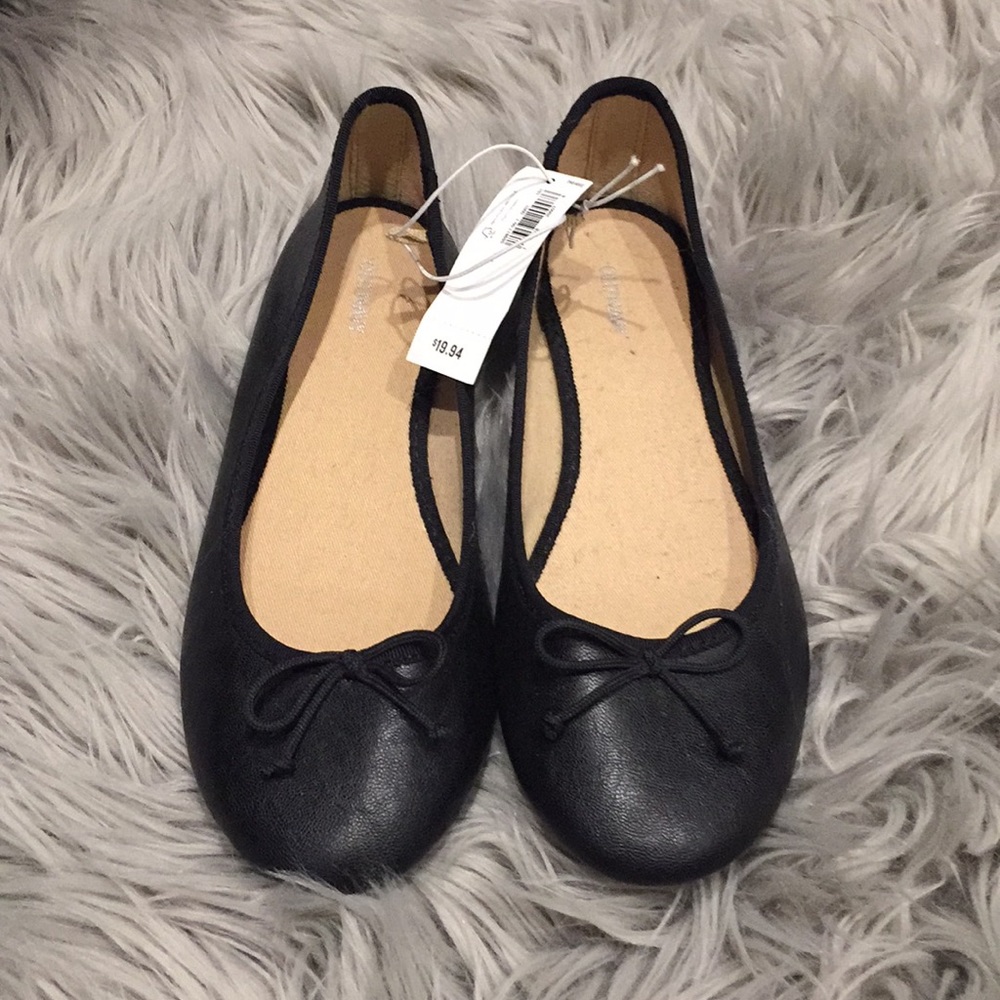 Old navy black flats